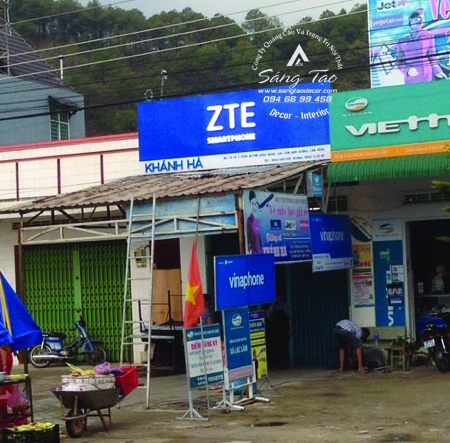 Làm chuỗi bảng hiệu quảng cáo ZTE Smartphone